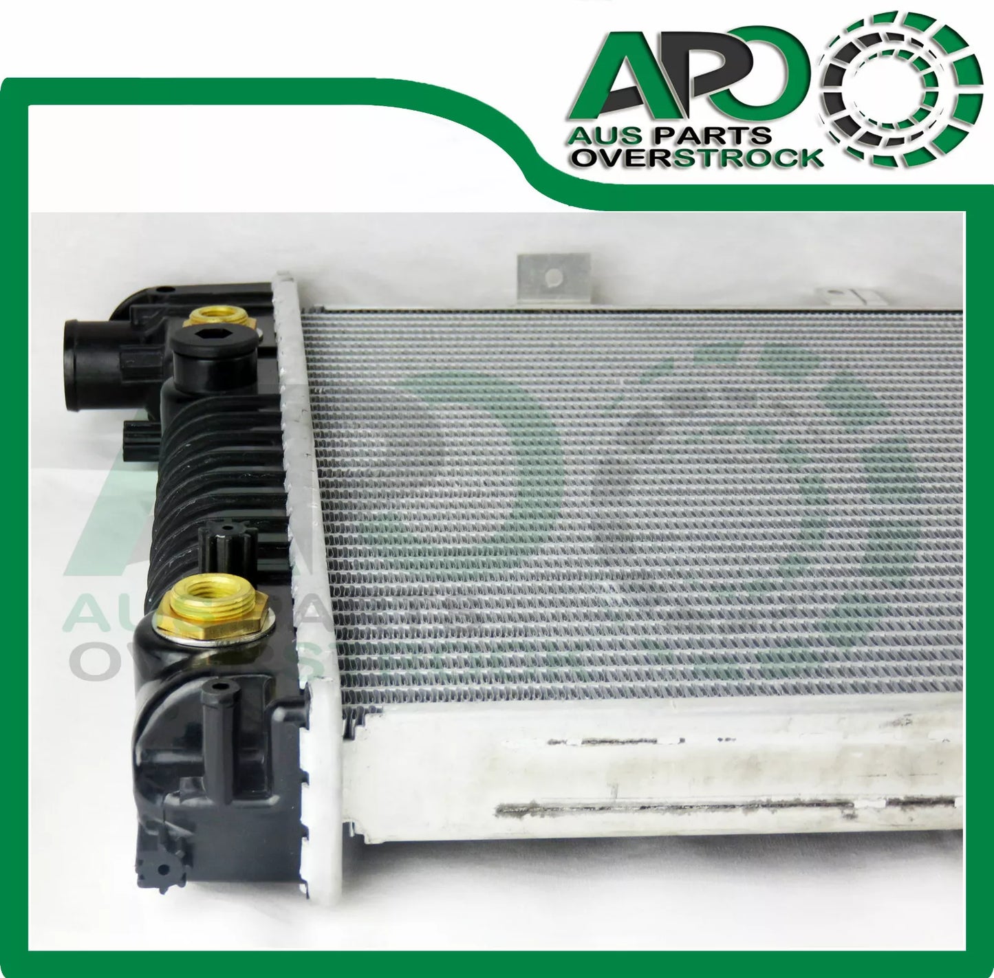 Radiator For SAAB 9000 2.0L/ 2.0 Turbo 2.3L/2.3T Turbo 4Cyl 87-97 550mm